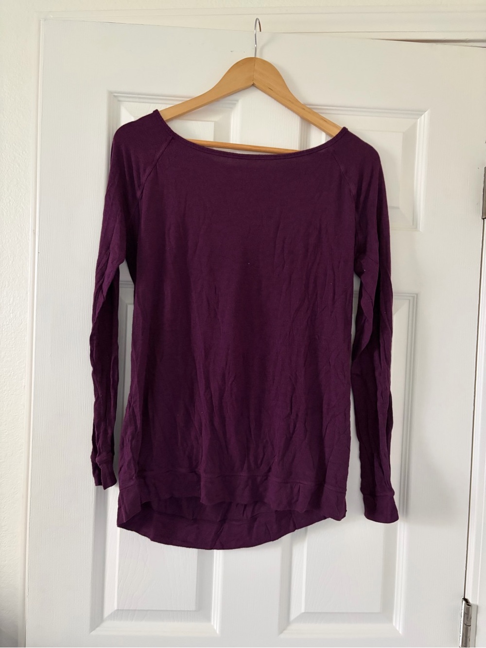 GAIAM Long-Sleeve Scoop Neck Top - Plum Purple